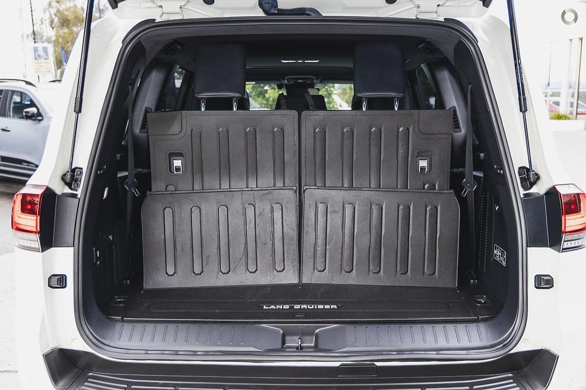 2022 Toyota Landcruiser VX FJA300R