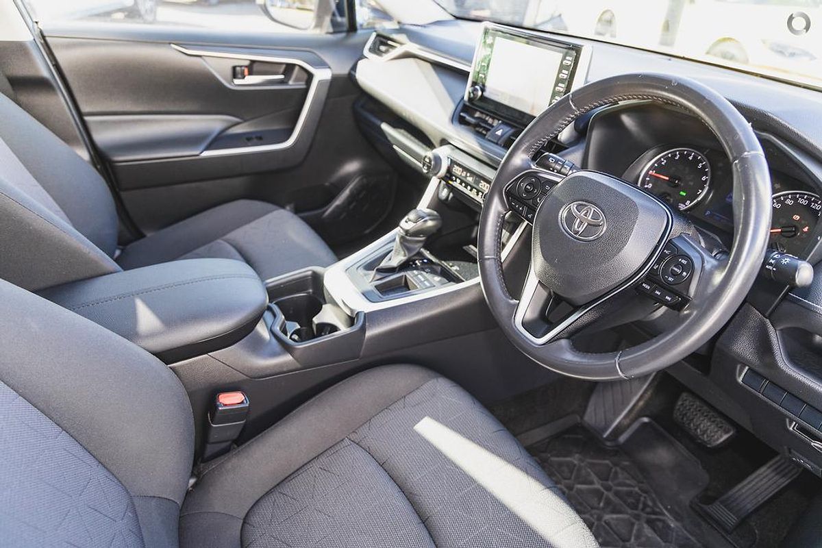 2020 Toyota RAV4 GXL MXAA52R