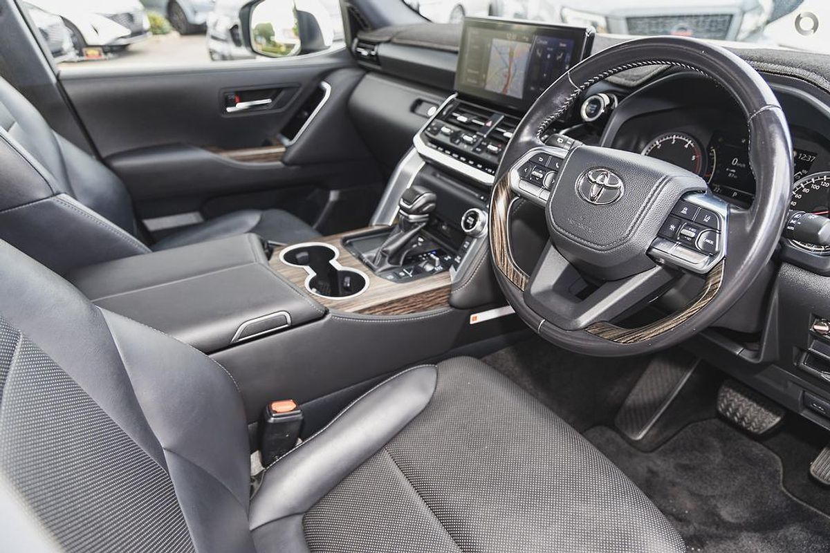 2022 Toyota Landcruiser VX FJA300R