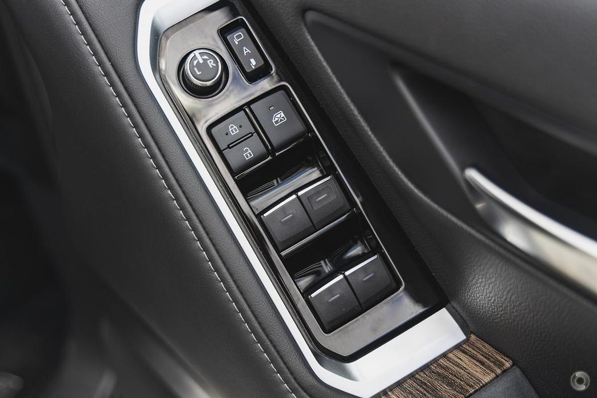 2022 Toyota Landcruiser VX FJA300R