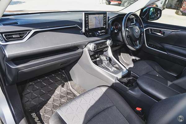 2020 Toyota RAV4 GXL MXAA52R