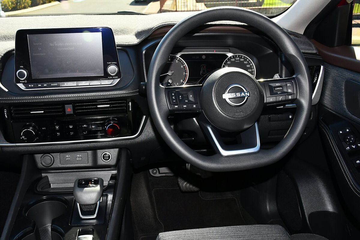 2023 Nissan X-TRAIL ST T33