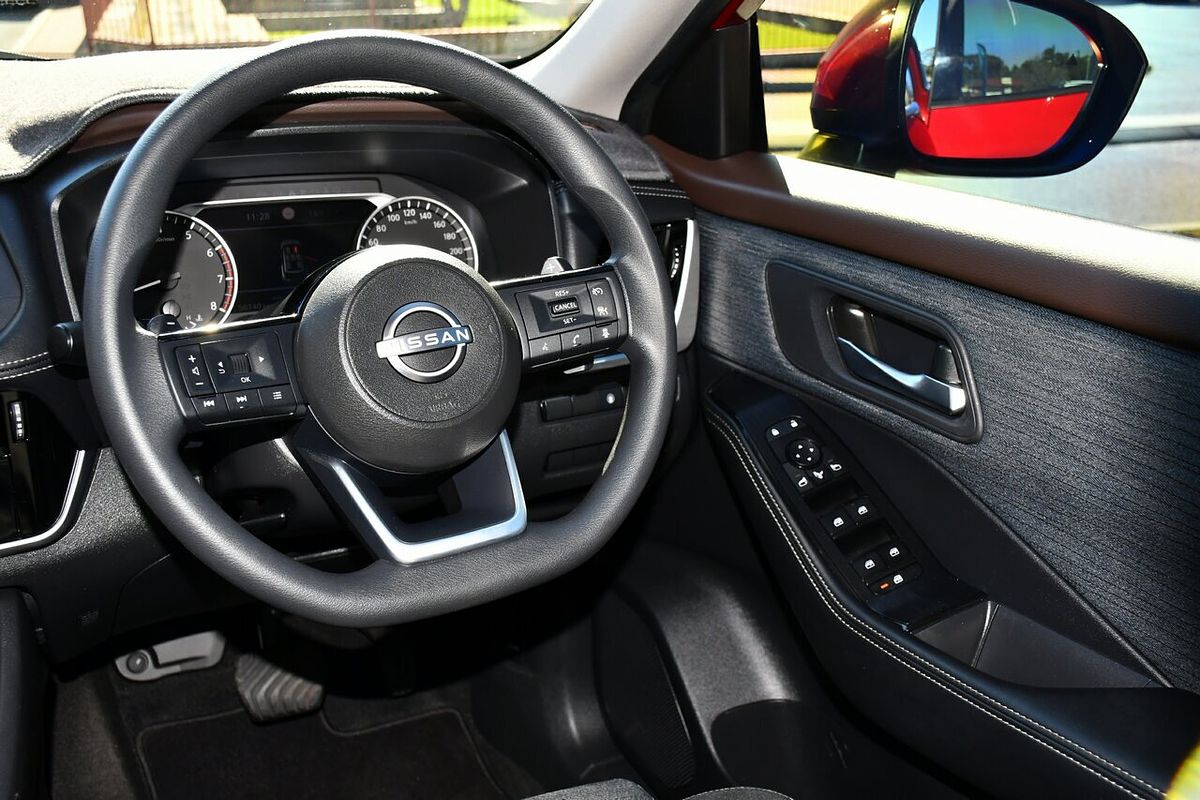 2023 Nissan X-TRAIL ST T33