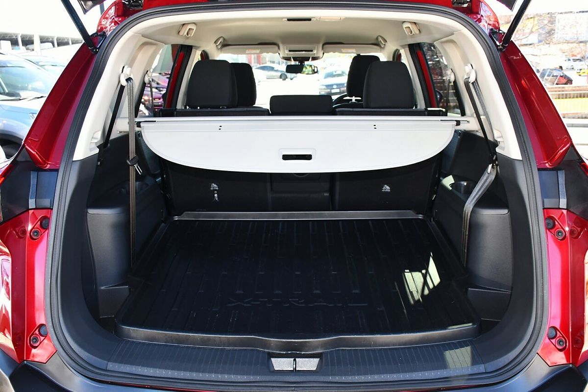 2023 Nissan X-TRAIL ST T33