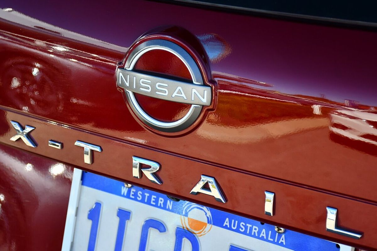 2023 Nissan X-TRAIL ST T33