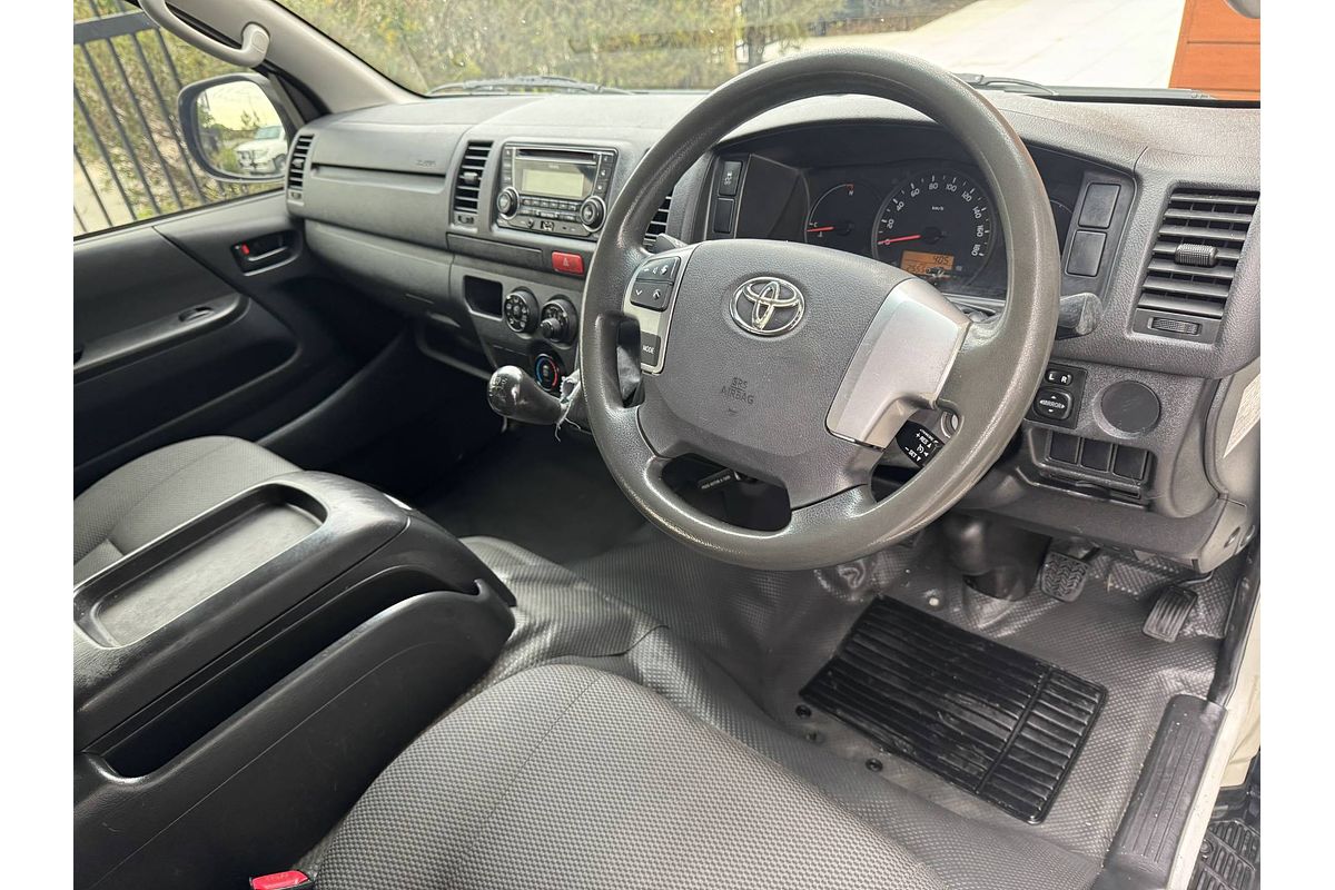 2015 Toyota Hiace TRH201R LWB