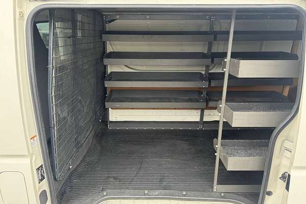 2015 Toyota Hiace TRH201R LWB