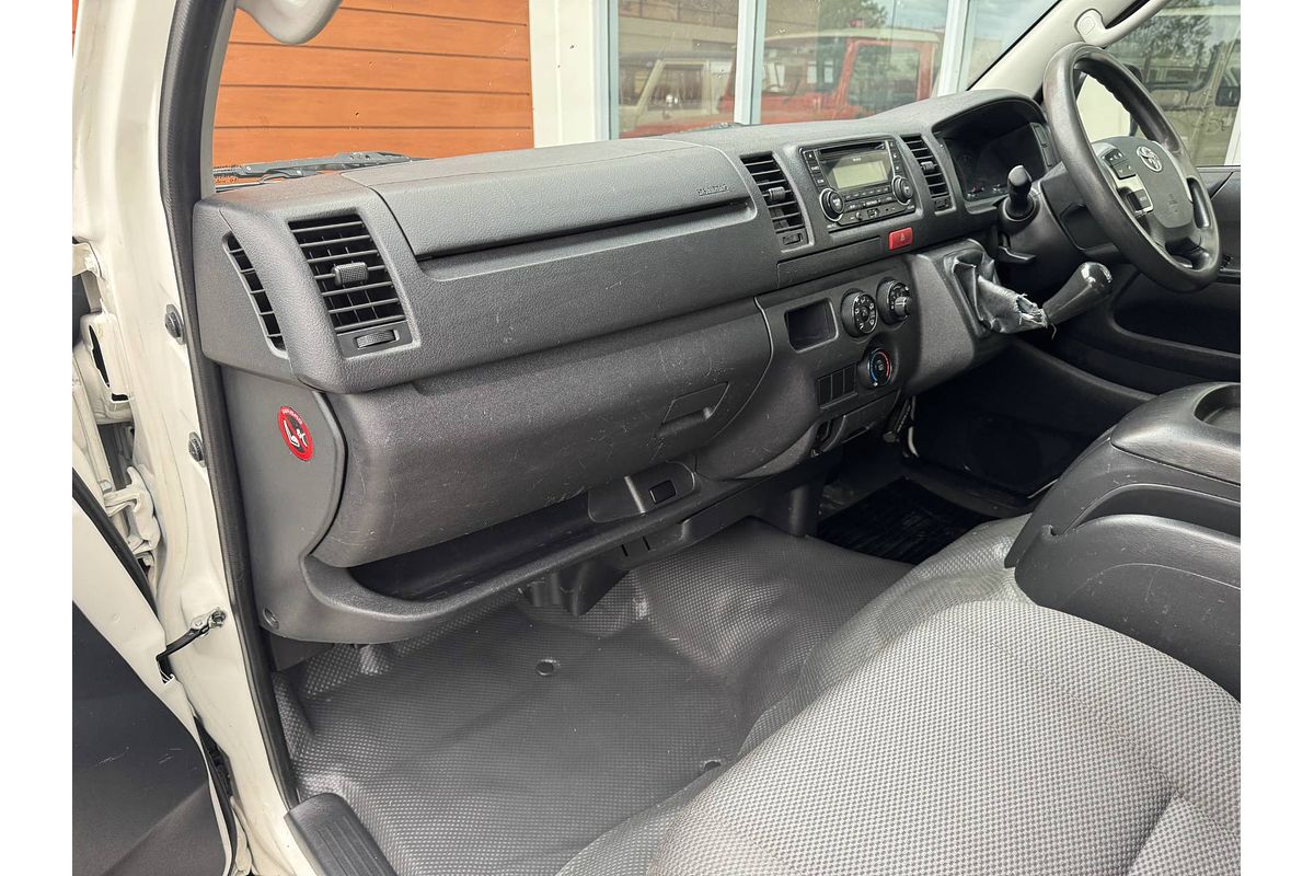 2015 Toyota Hiace TRH201R LWB
