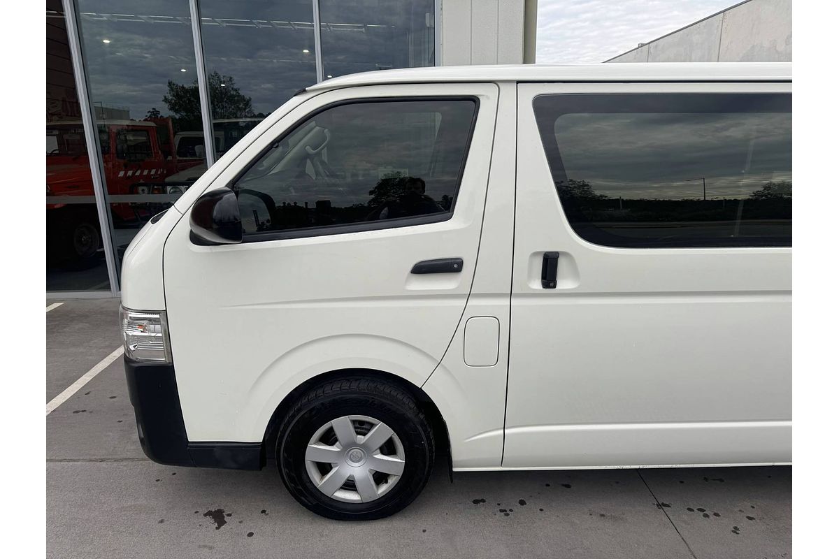 2015 Toyota Hiace TRH201R LWB