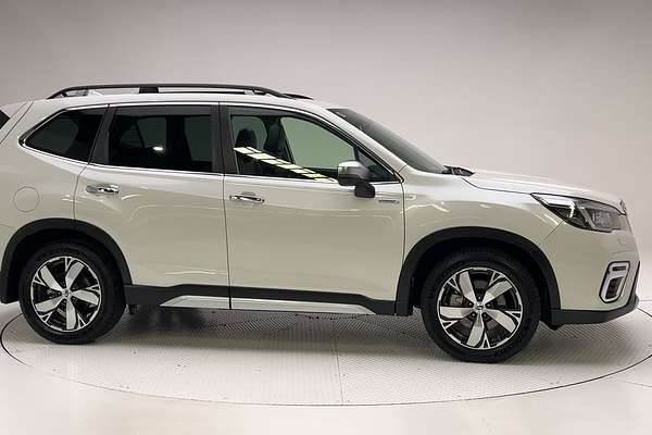 2020 Subaru Forester Hybrid S S5