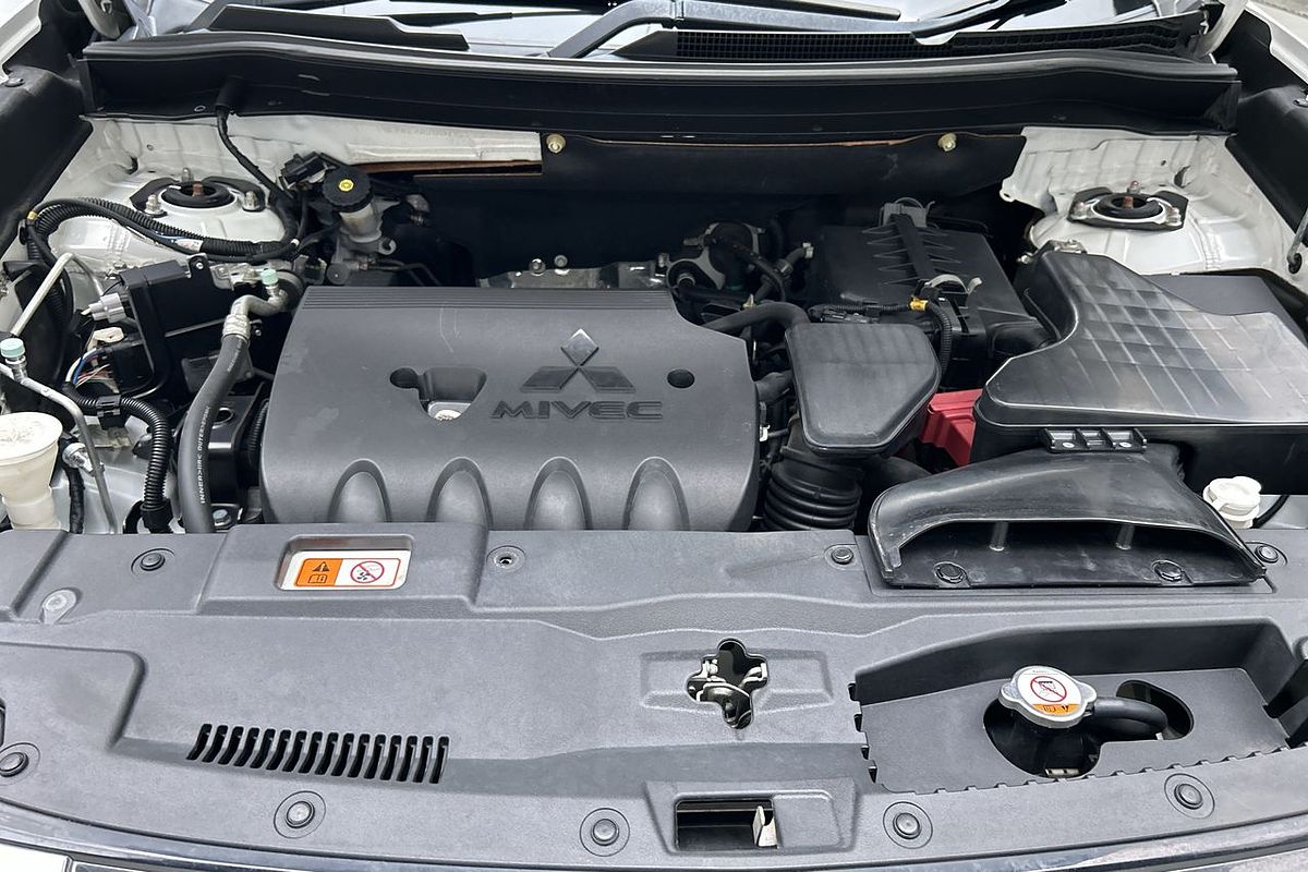 2015 Mitsubishi Outlander LS ZK