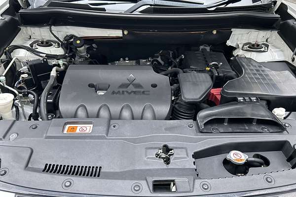 2015 Mitsubishi Outlander LS ZK