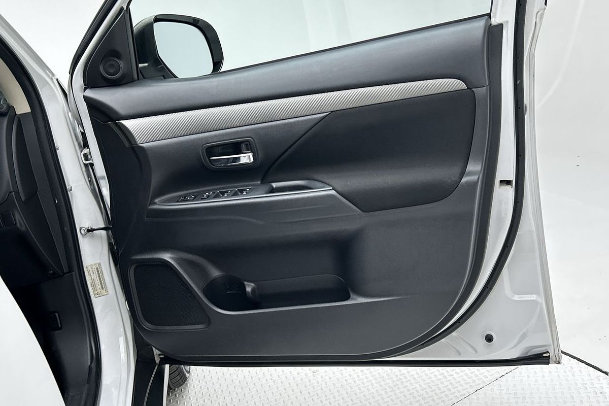 2015 Mitsubishi Outlander LS ZK