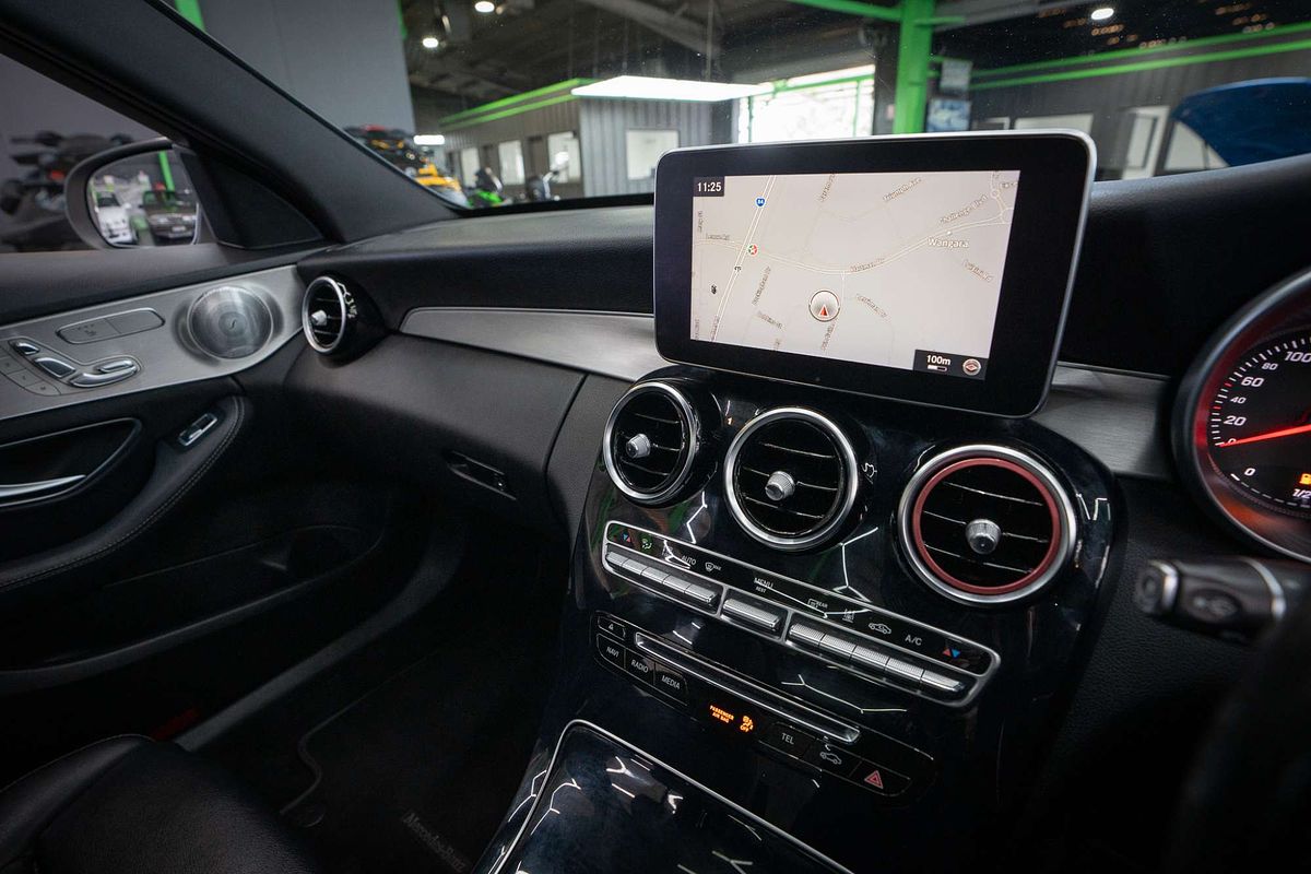 2017 Mercedes-Benz C-Class C350 e W205