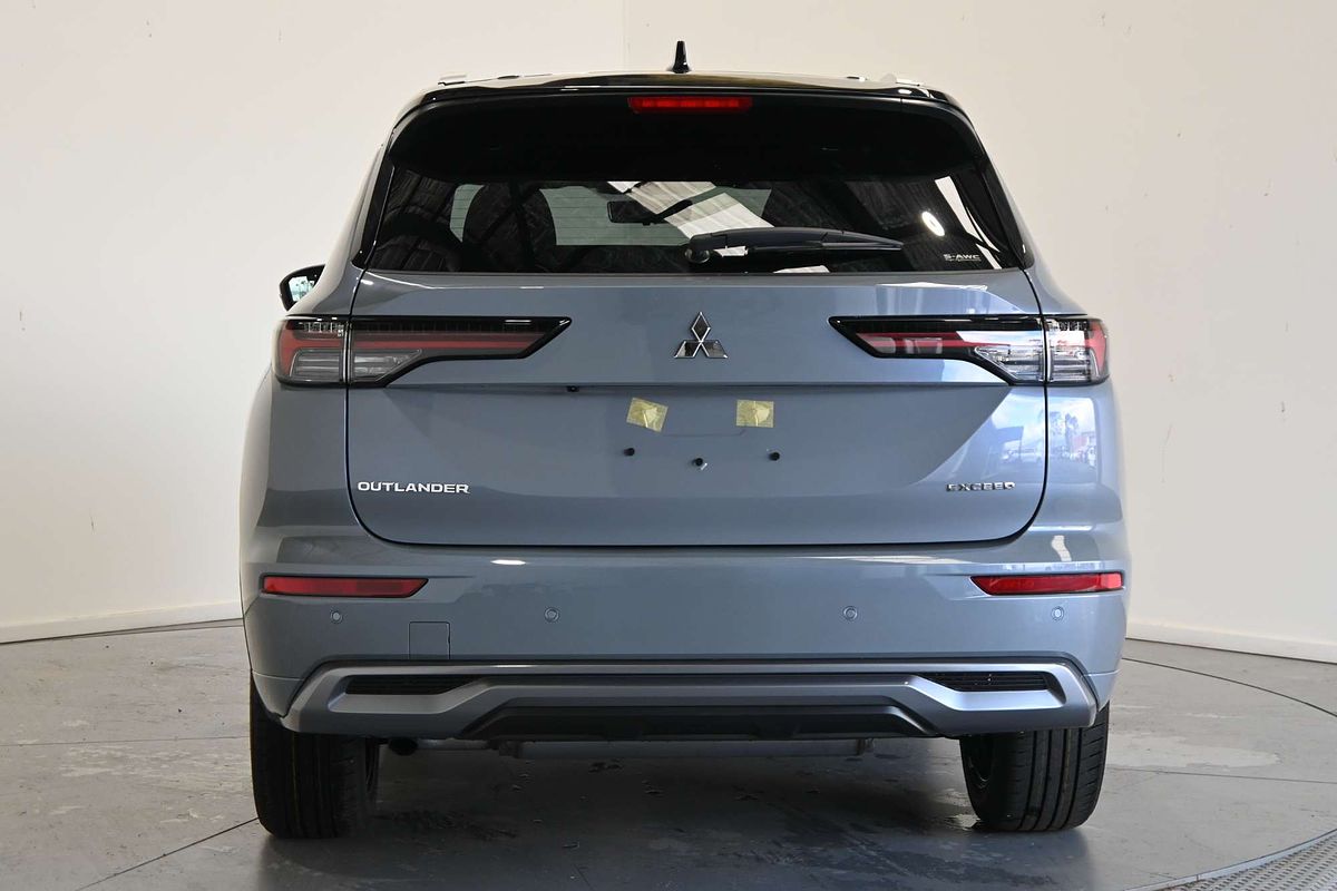 2025 Mitsubishi Outlander Exceed Tourer ZM