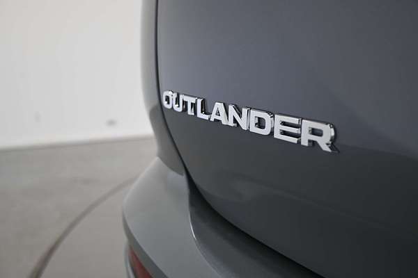 2025 Mitsubishi Outlander Exceed Tourer ZM