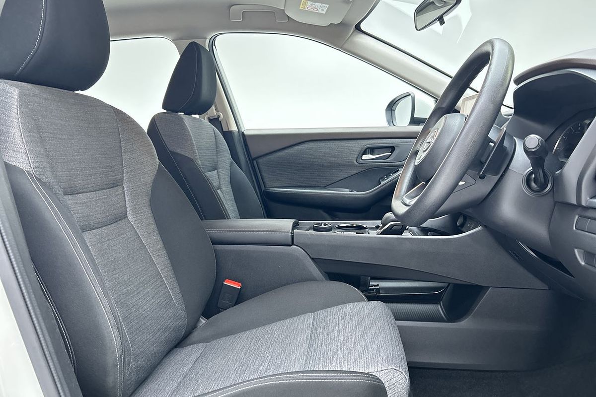 2023 Nissan X-TRAIL ST T33