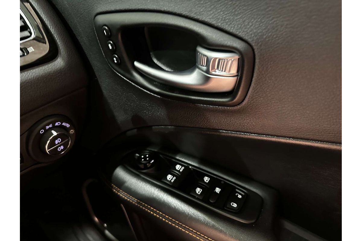 2018 Jeep Compass Limited M6