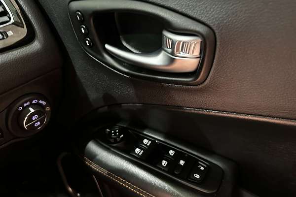 2018 Jeep Compass Limited M6