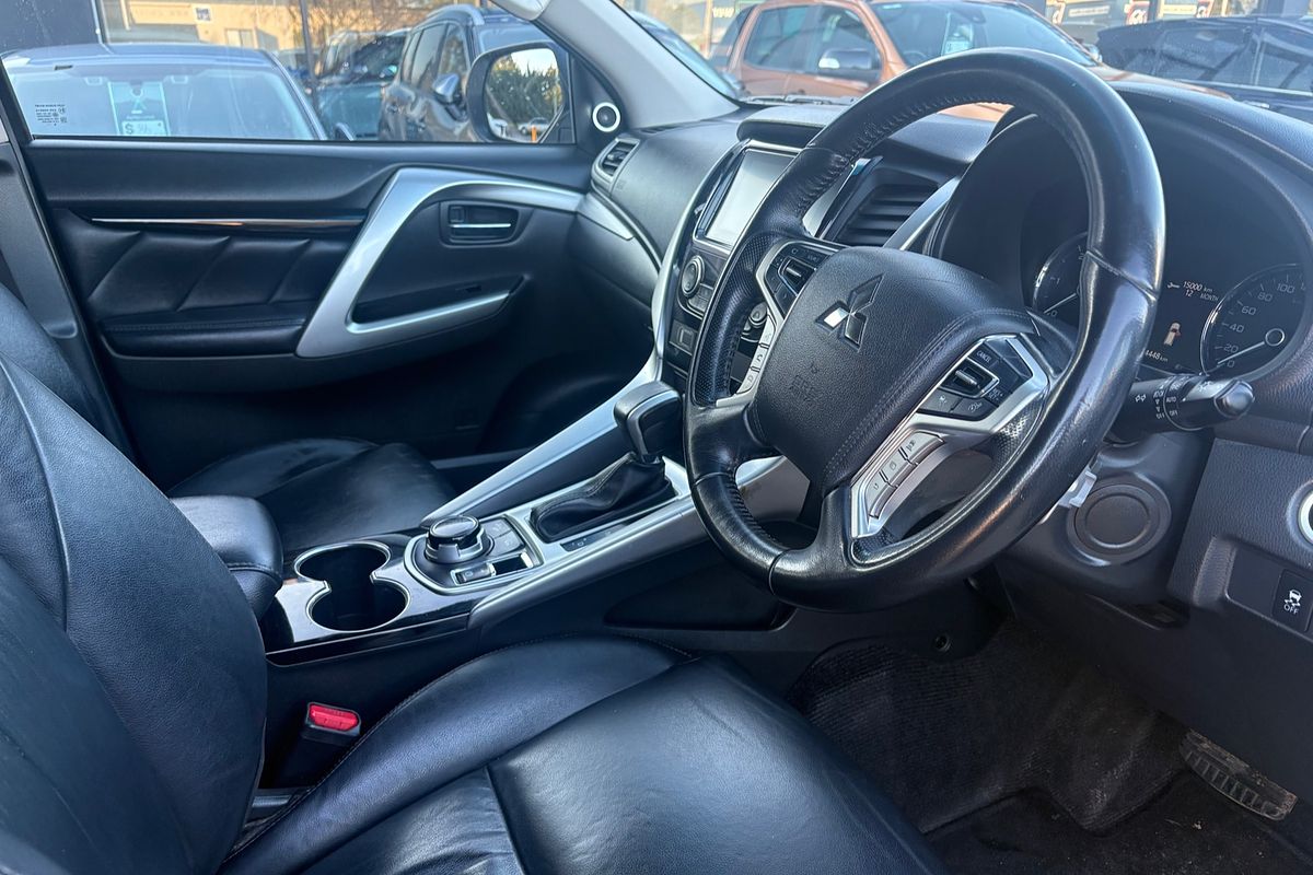 2016 Mitsubishi Pajero Sport Exceed QE