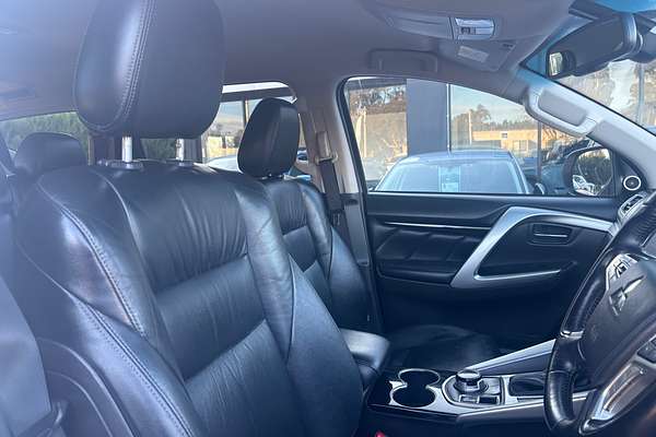 2016 Mitsubishi Pajero Sport Exceed QE