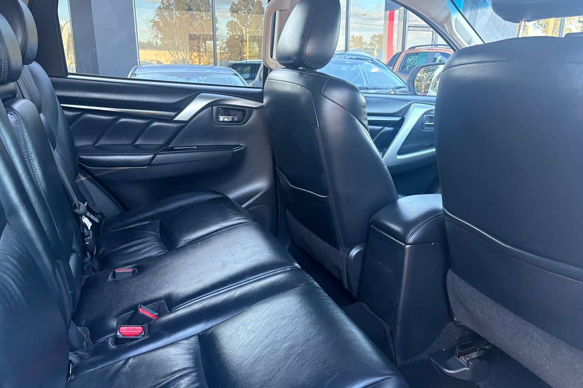 2016 Mitsubishi Pajero Sport Exceed QE