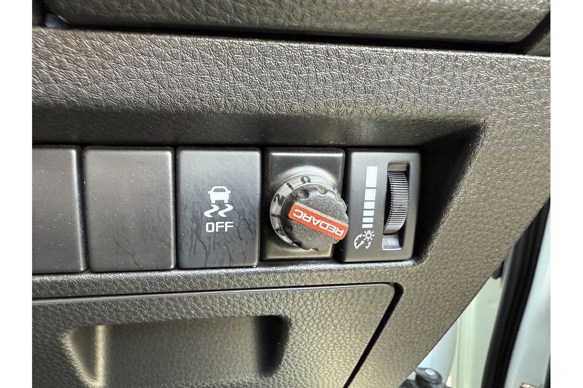 2021 Isuzu D-MAX SX High Ride Rear Wheel Drive