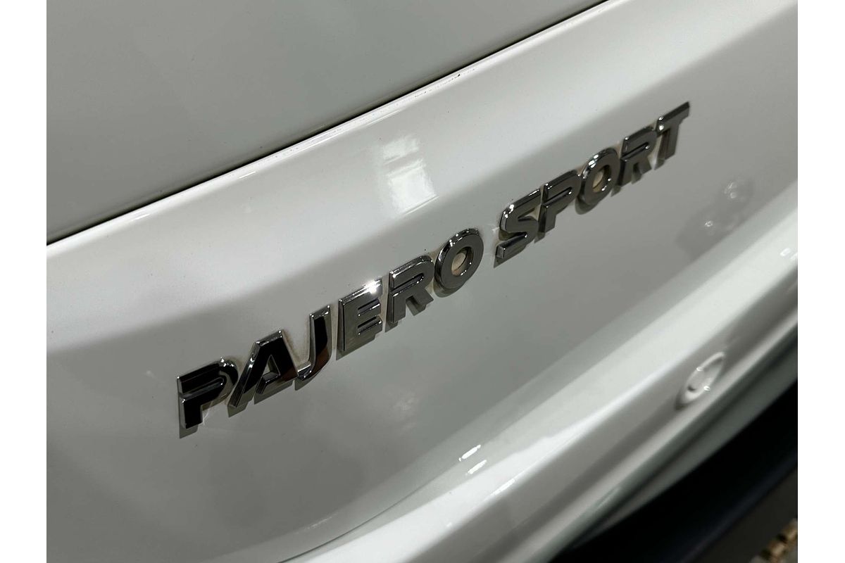 2018 Mitsubishi Pajero Sport GLX QE