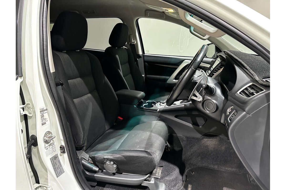 2018 Mitsubishi Pajero Sport GLX QE