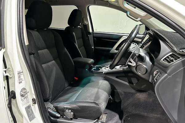 2018 Mitsubishi Pajero Sport GLX QE