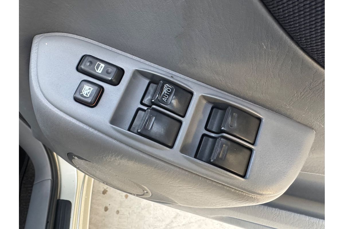2003 Toyota RAV4 Cruiser ACA21R