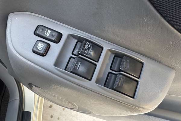 2003 Toyota RAV4 Cruiser ACA21R