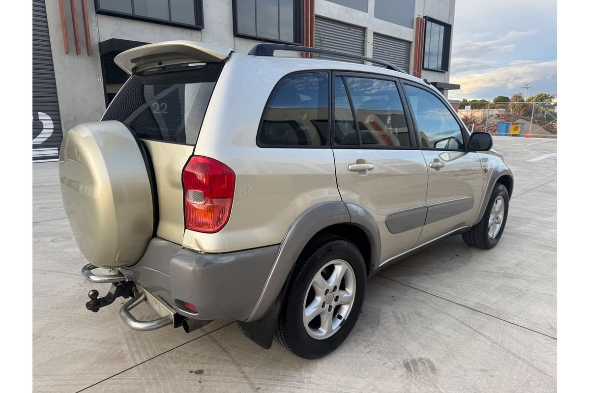 2003 Toyota RAV4 Cruiser ACA21R