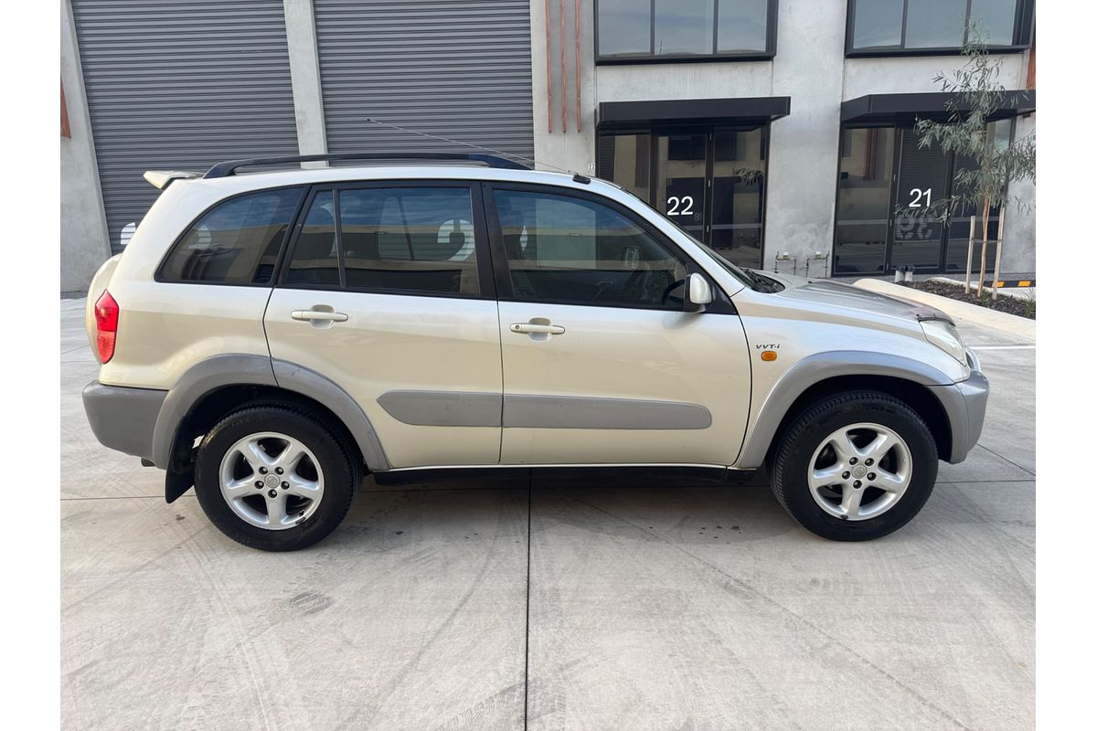 2003 Toyota RAV4 Cruiser ACA21R