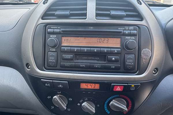 2003 Toyota RAV4 Cruiser ACA21R