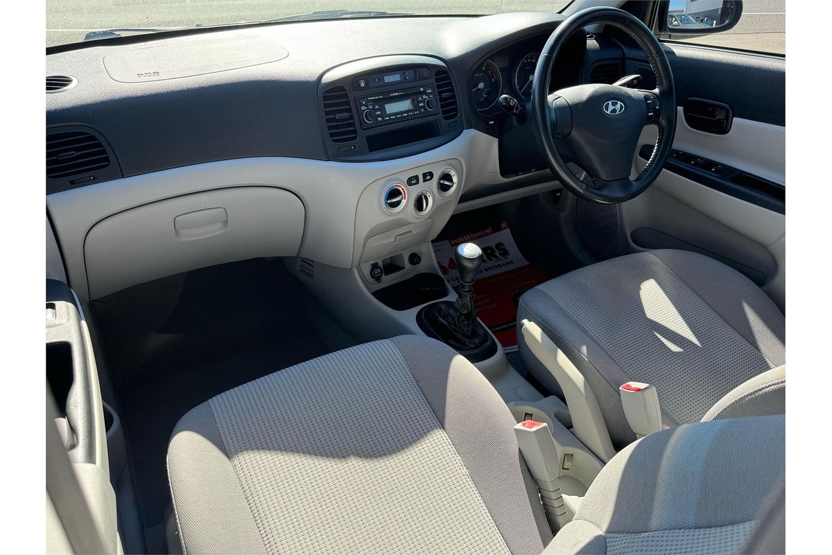 2008 Hyundai Accent SLX MC