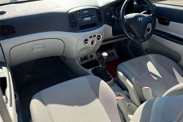 2008 Hyundai Accent SLX MC
