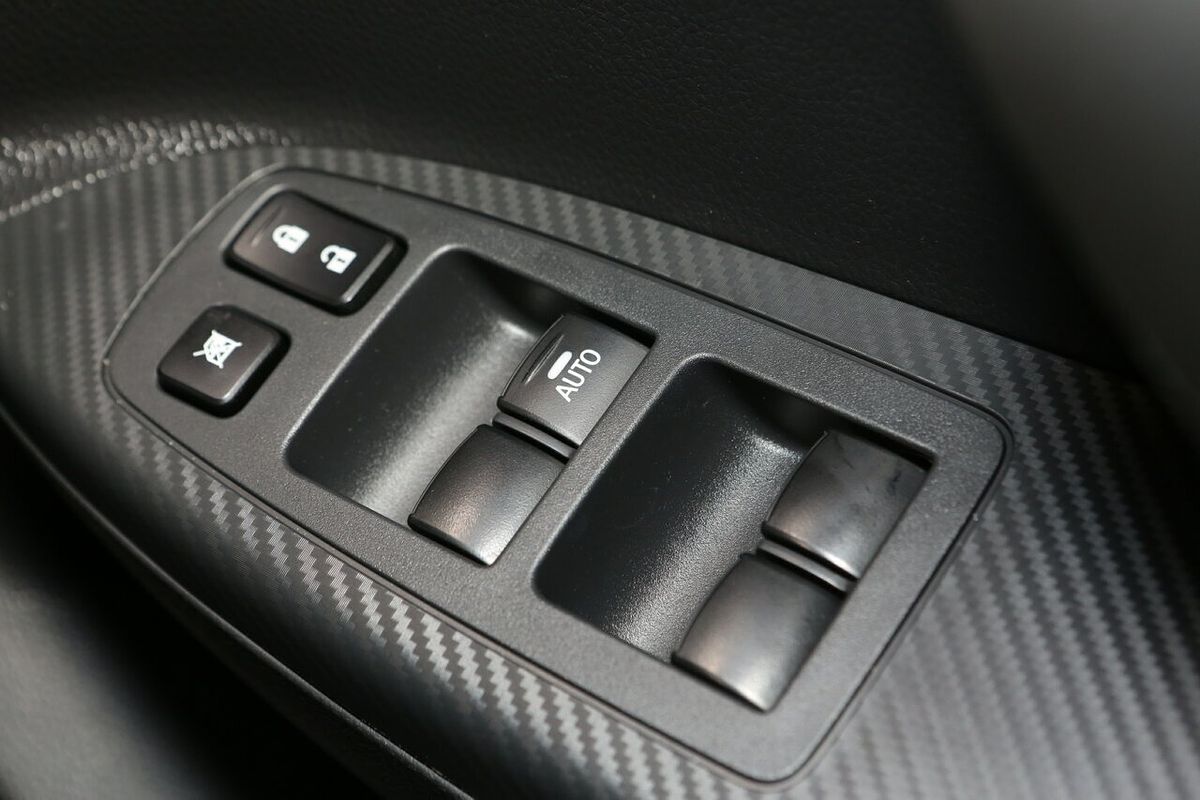 2024 Mitsubishi Eclipse Cross ES YB
