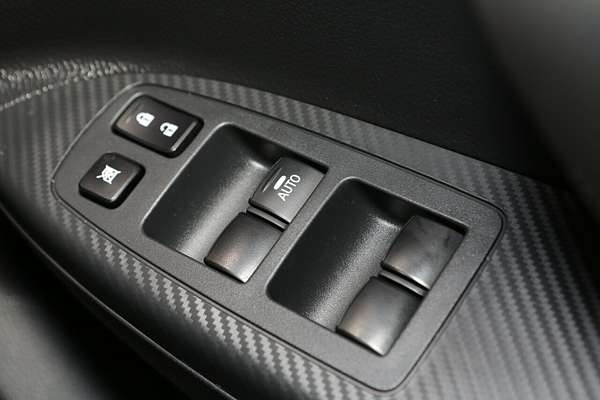 2024 Mitsubishi Eclipse Cross ES YB