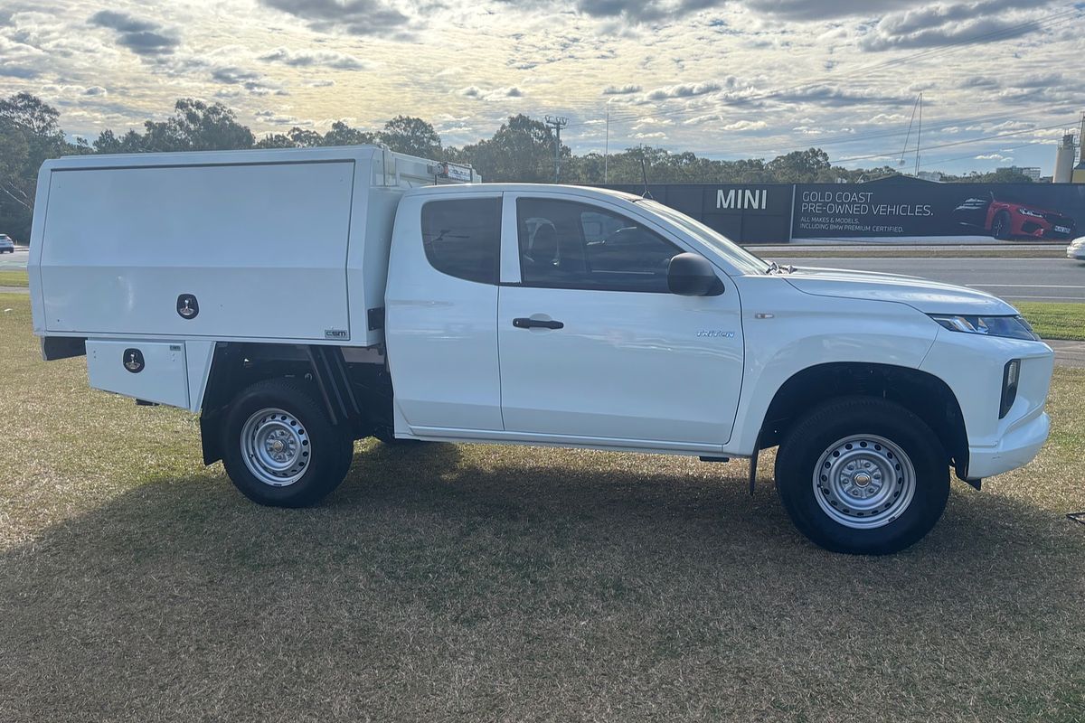 2021 Mitsubishi Triton GLX MR 4X4
