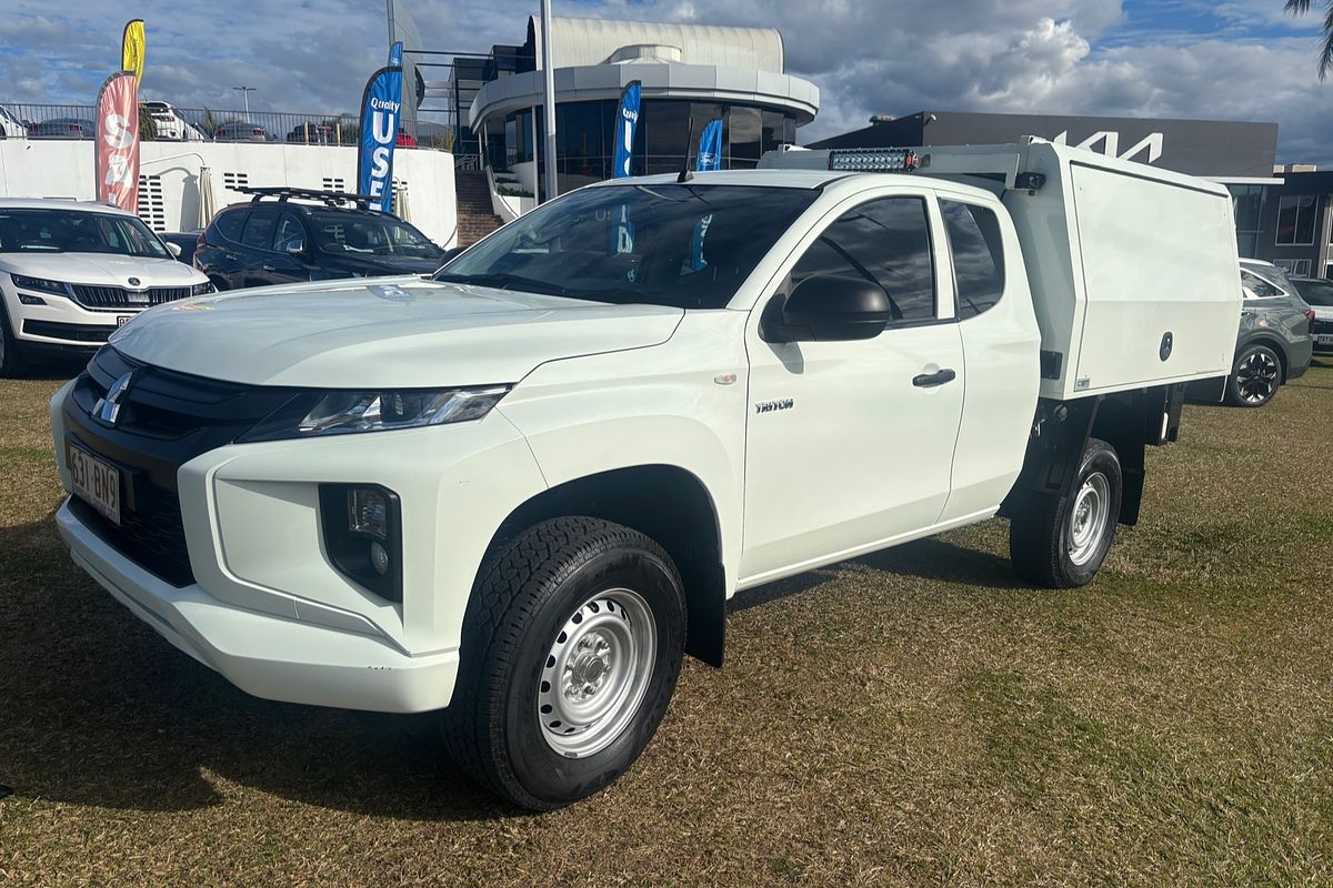 2021 Mitsubishi Triton GLX MR 4X4