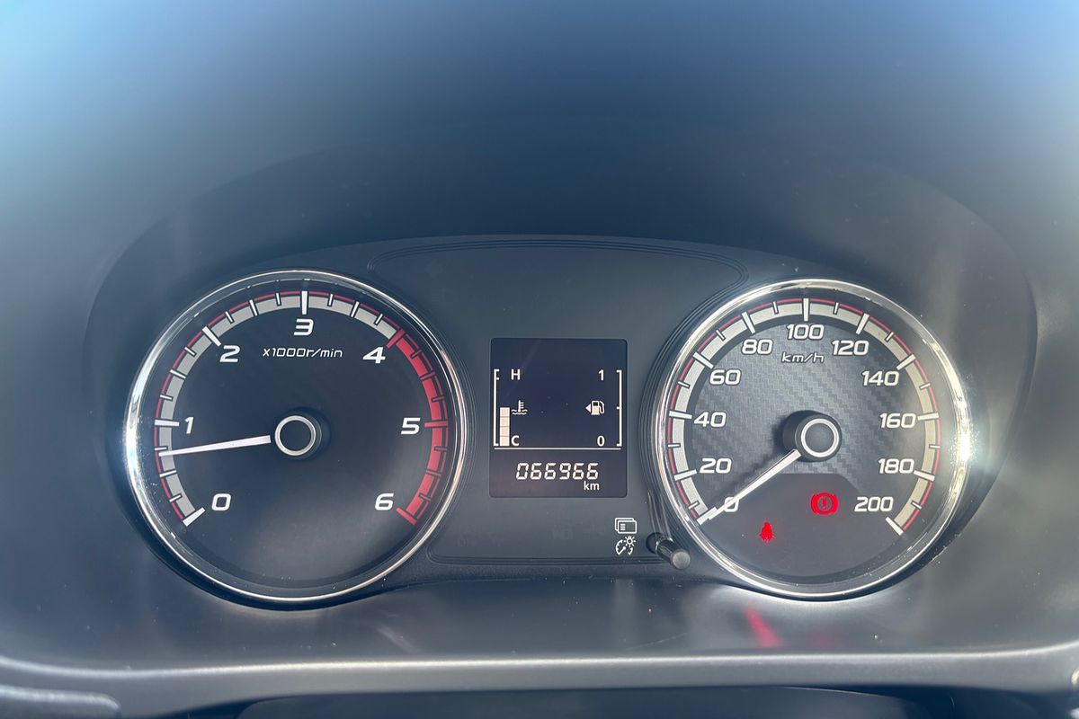2021 Mitsubishi Triton GLX MR 4X4