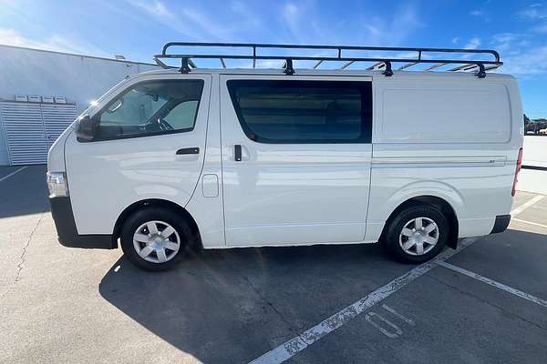 2015 Toyota Hiace KDH201R LWB