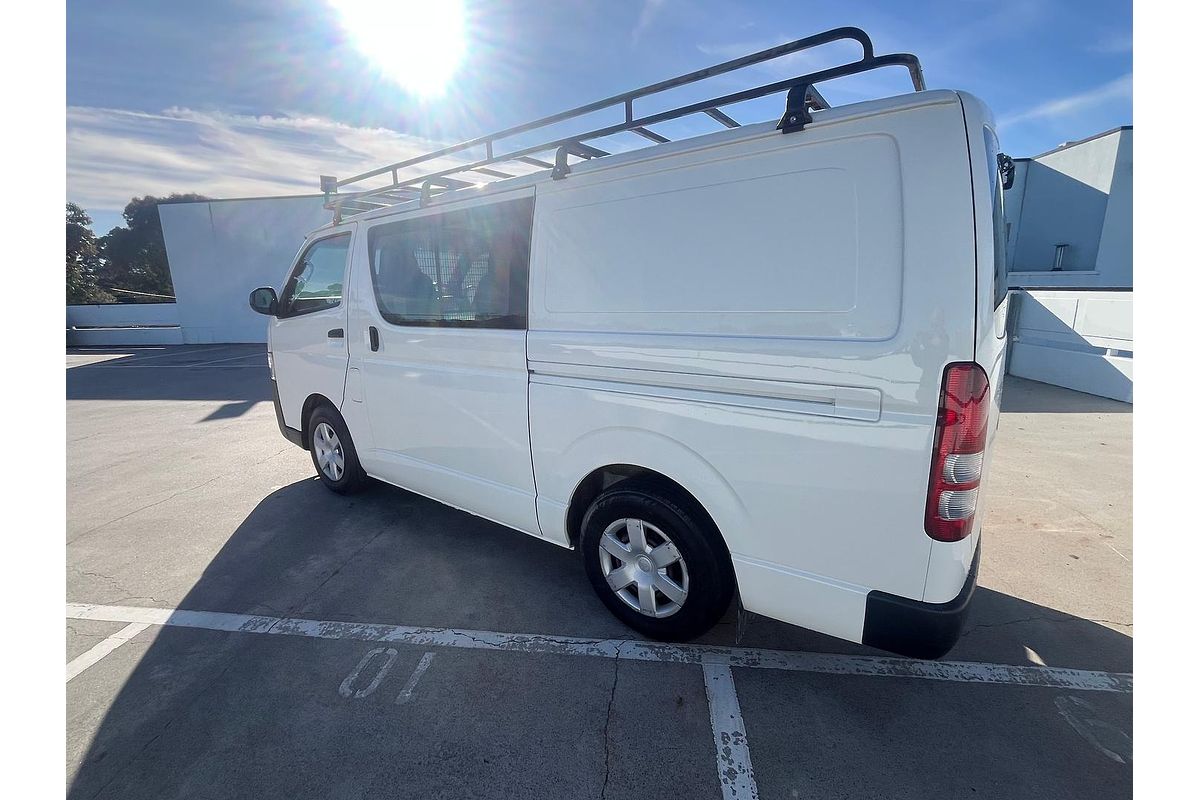 2015 Toyota Hiace KDH201R LWB