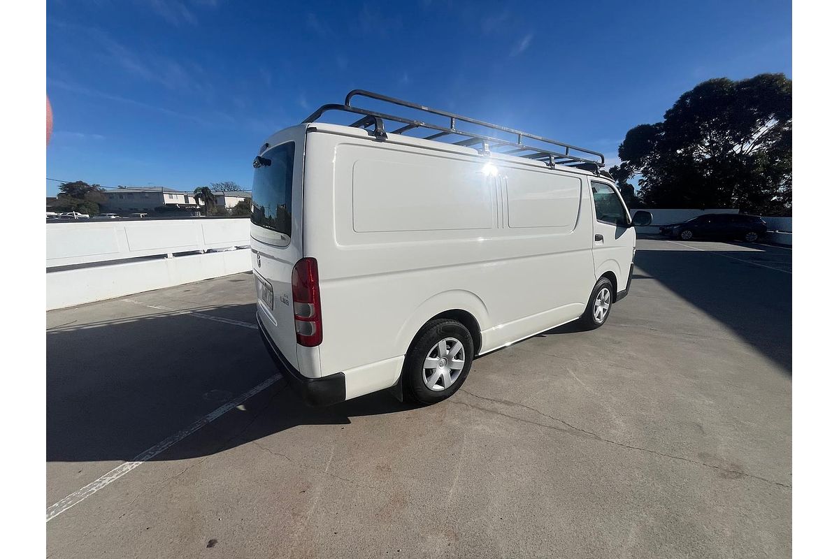 2015 Toyota Hiace KDH201R LWB
