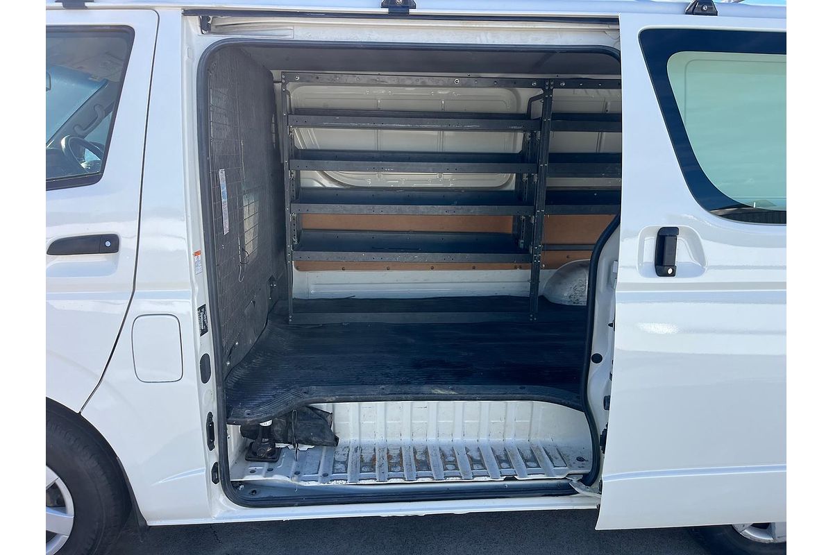 2015 Toyota Hiace KDH201R LWB