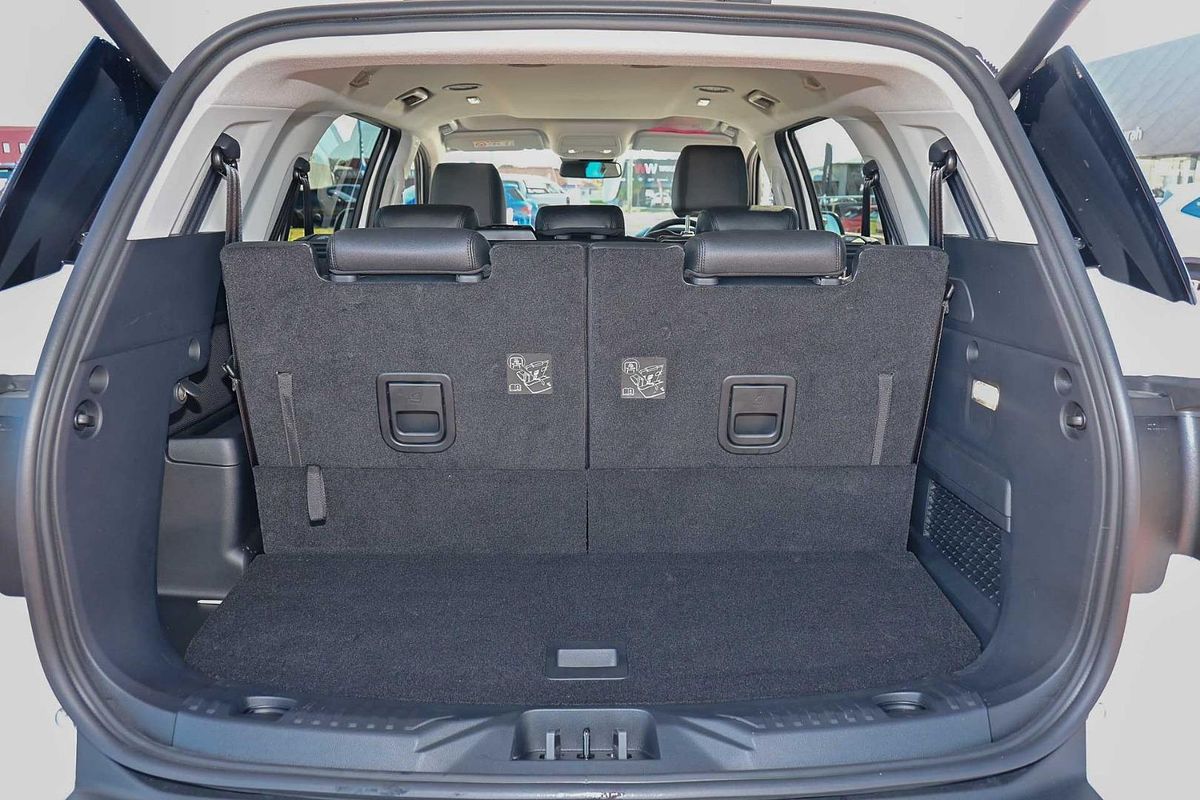 2025 Ford Everest Trend 2.0L