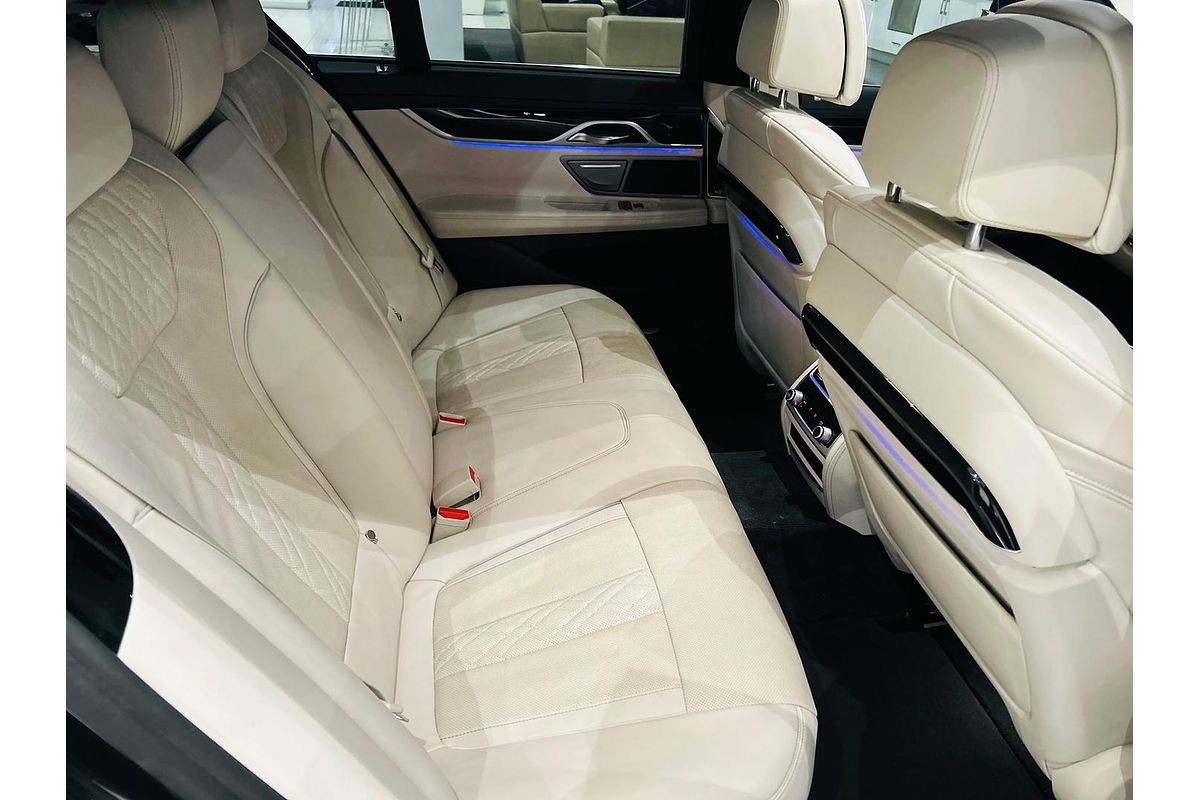 2018 BMW 7 Series 740i G11