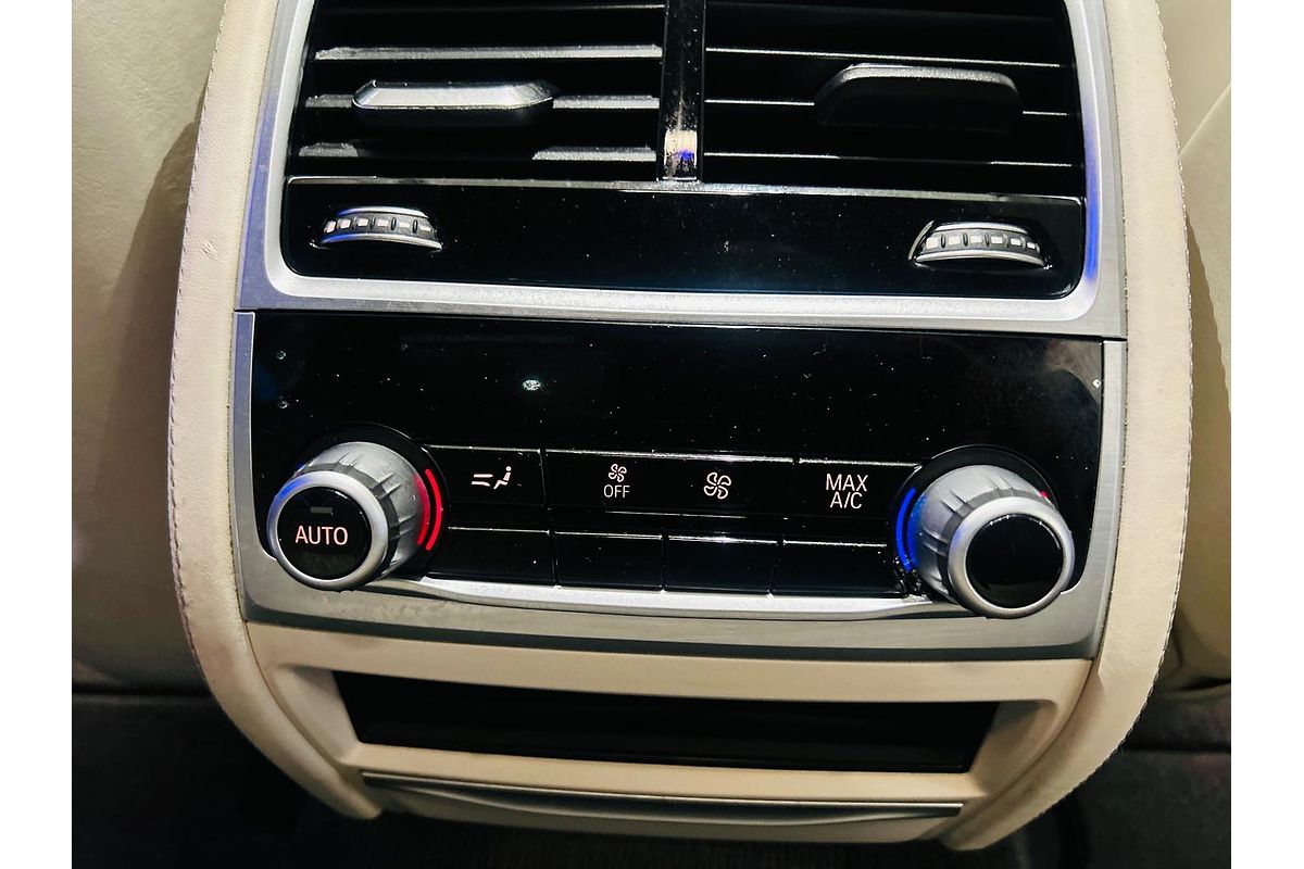 2018 BMW 7 Series 740i G11