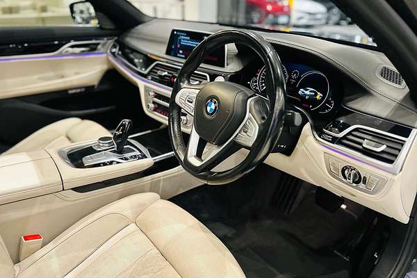 2018 BMW 7 Series 740i G11